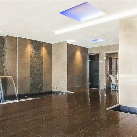 霍波萨维拉孔查酒店公寓 4* 波连萨港