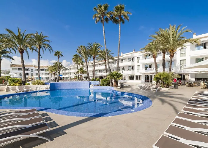 Apartmanhotel Hoposa & Villaconcha 4*