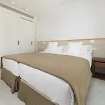霍波萨维拉孔查酒店公寓 4* 波连萨港