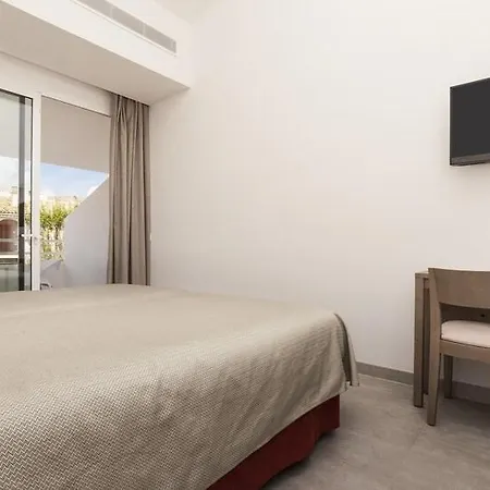 Hoposa & Villaconcha Aparthotel