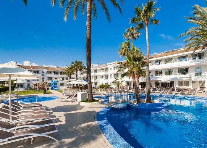 Hoposa & Villaconcha Aparthotel 4*